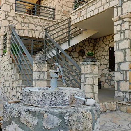 Fterini Sterna & Alletri Apartment