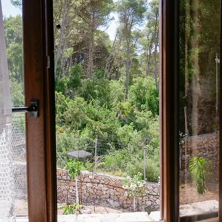 Fterini Sterna & Alletri Apartment Agios Leon
