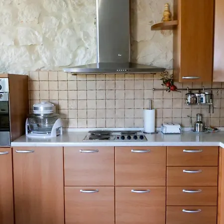 Fterini Sterna & Alletri Apartment