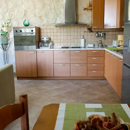 Apartment Fterini Sterna & Alletri *