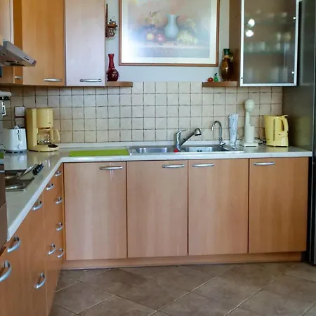 Fterini Sterna & Alletri Apartment *