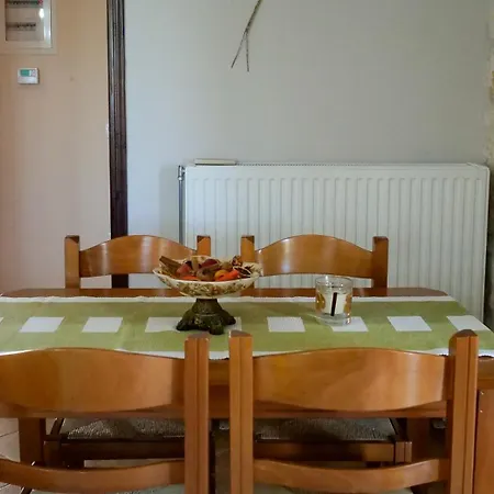 Fterini Sterna & Alletri Apartment Agios Leon