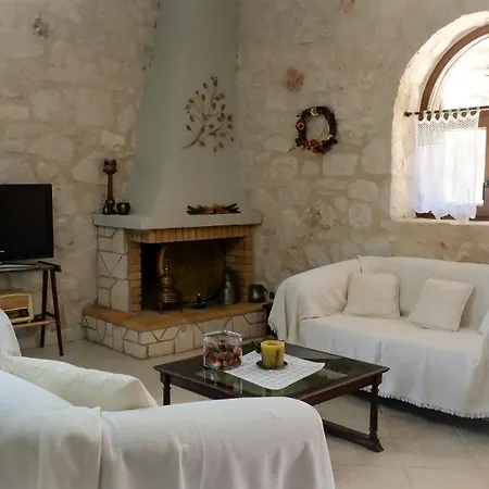 Fterini Sterna & Alletri Apartment *